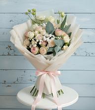 Букет цветов из:  Розы и Лизиантусы в Иславское