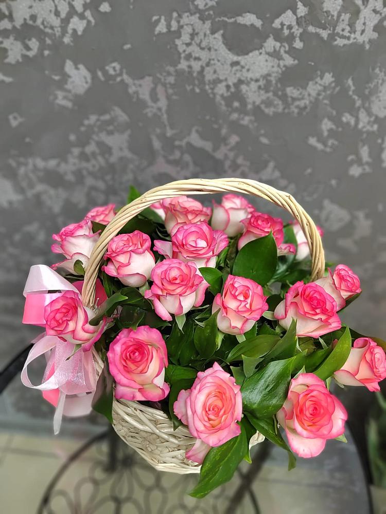 Цветочная композиция из Розы в корзине в Иславское