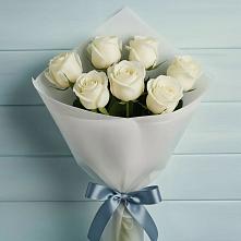 Букет 7 Белых роз Эдлесс Лав в Иславское