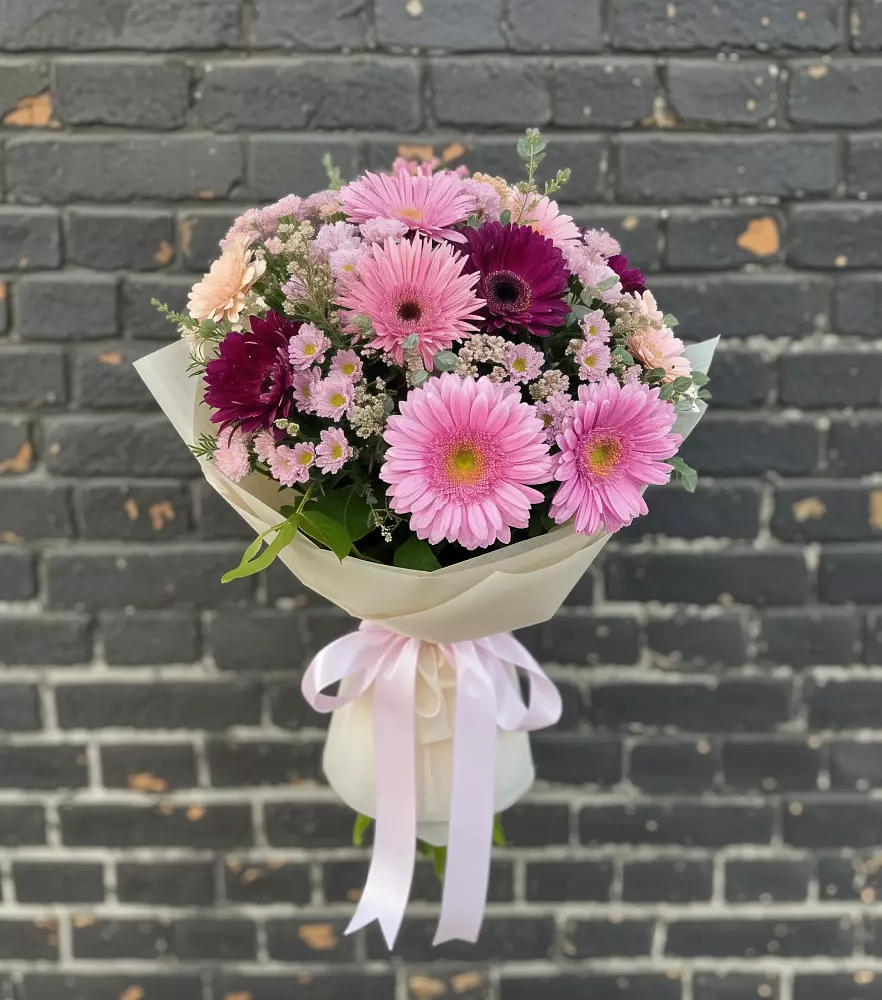 Букет цветов из: Герберы и Хризантемы в Иславское
