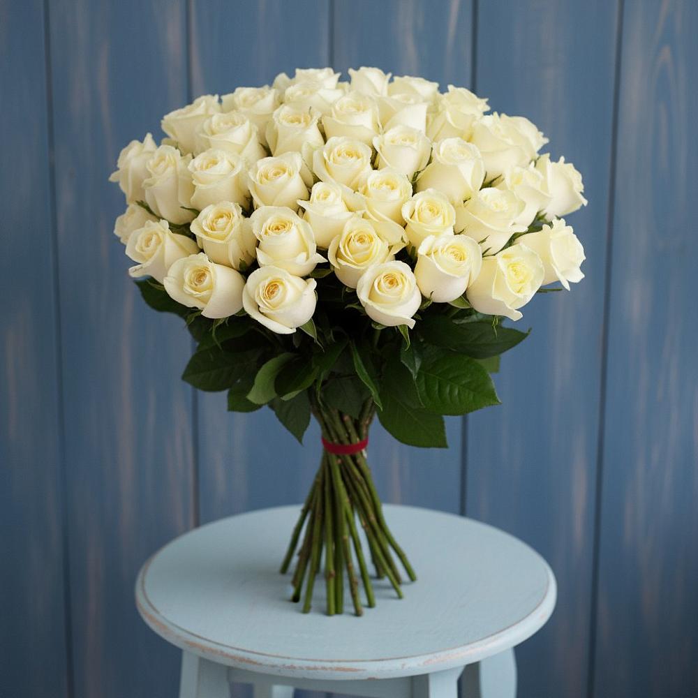 Букет 51 Белая роза Эдлесс Лав в Иславское