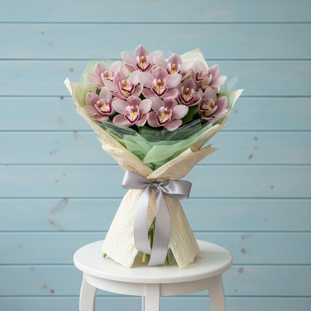 Букет цветов из: Орхидеи и Розы в Иславское