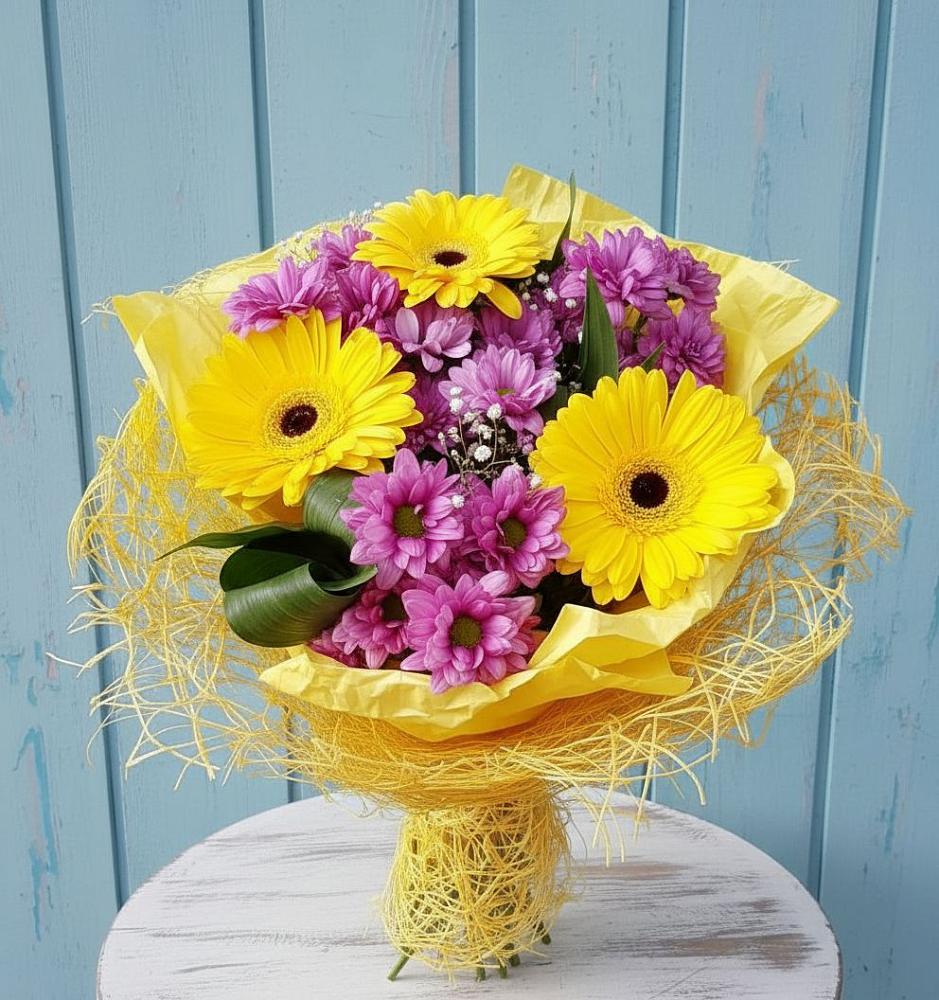 Букет цветов из: Хризантемы и Герберы в Иславское