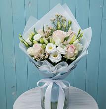 Букет цветов из:  Розы и Лизиантусы в Иславское