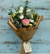 Букет цветов из:  Розы и Лизиантусы в Иславское