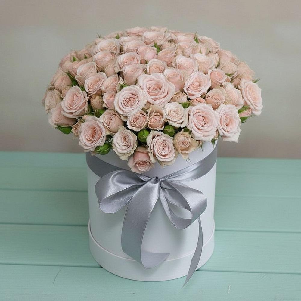 Цветочная композиция из Розы в шляпной коробке в Иславское